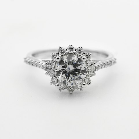 Anillo solitario con diamante 0.30 ct